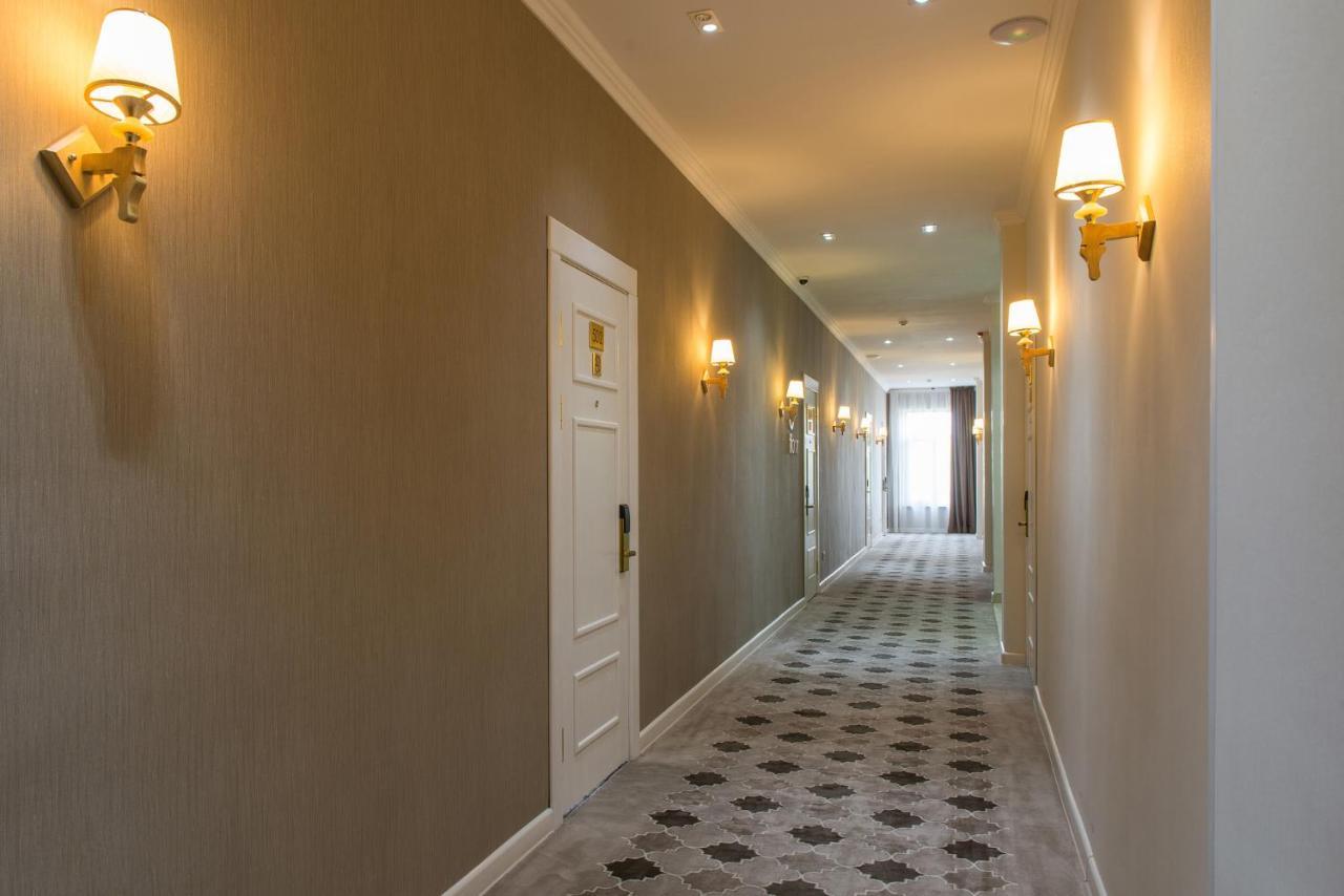 Hotel Fn Shymkent Bagian luar foto